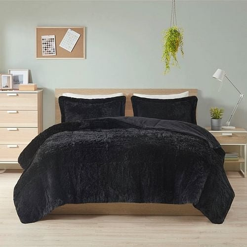 King/CAL King Black Soft Sherpa Faux Fur 3-Piece Comforter Set with